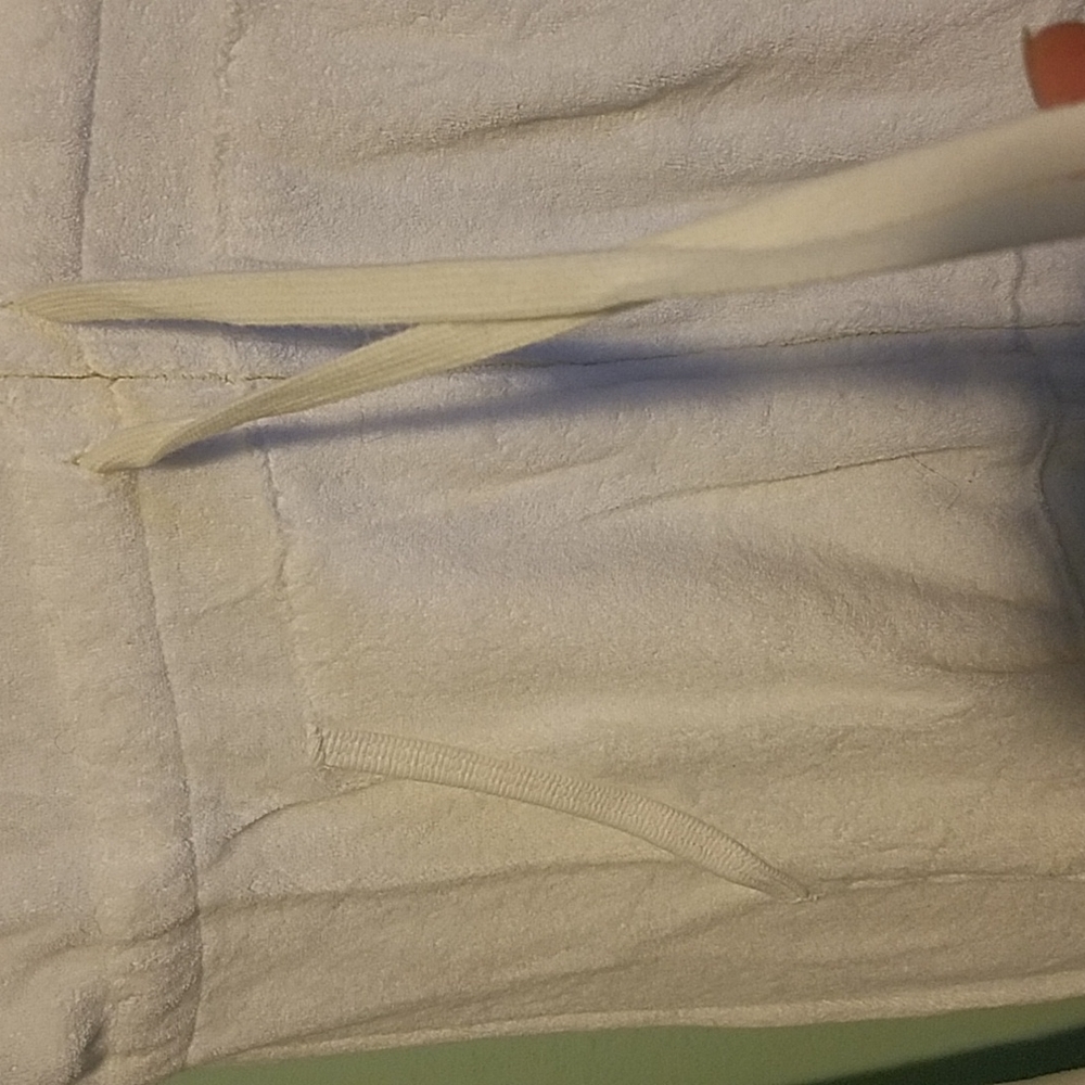 Like new white terry robe 🤍 - Picture 4 of 6